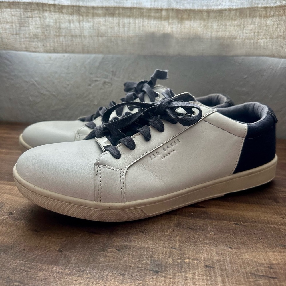 Ted Baker London Xiloto Sneakers